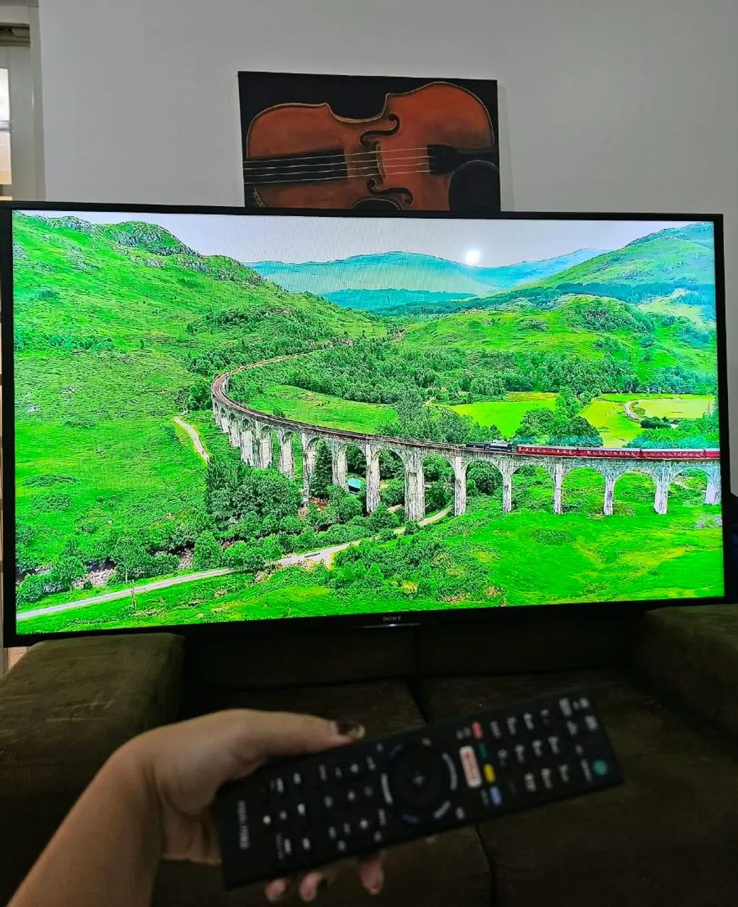 TV SONY 70" COM APARELHO SMART  - Foto 3