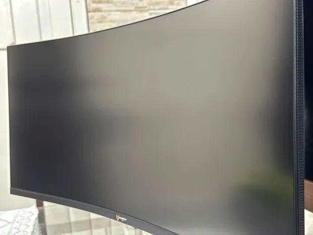 Monitor Gamer Curvo Husky Tempest 34", Ultrawide, 180Hz, QHD, 1ms, DisplayPort e HDMI