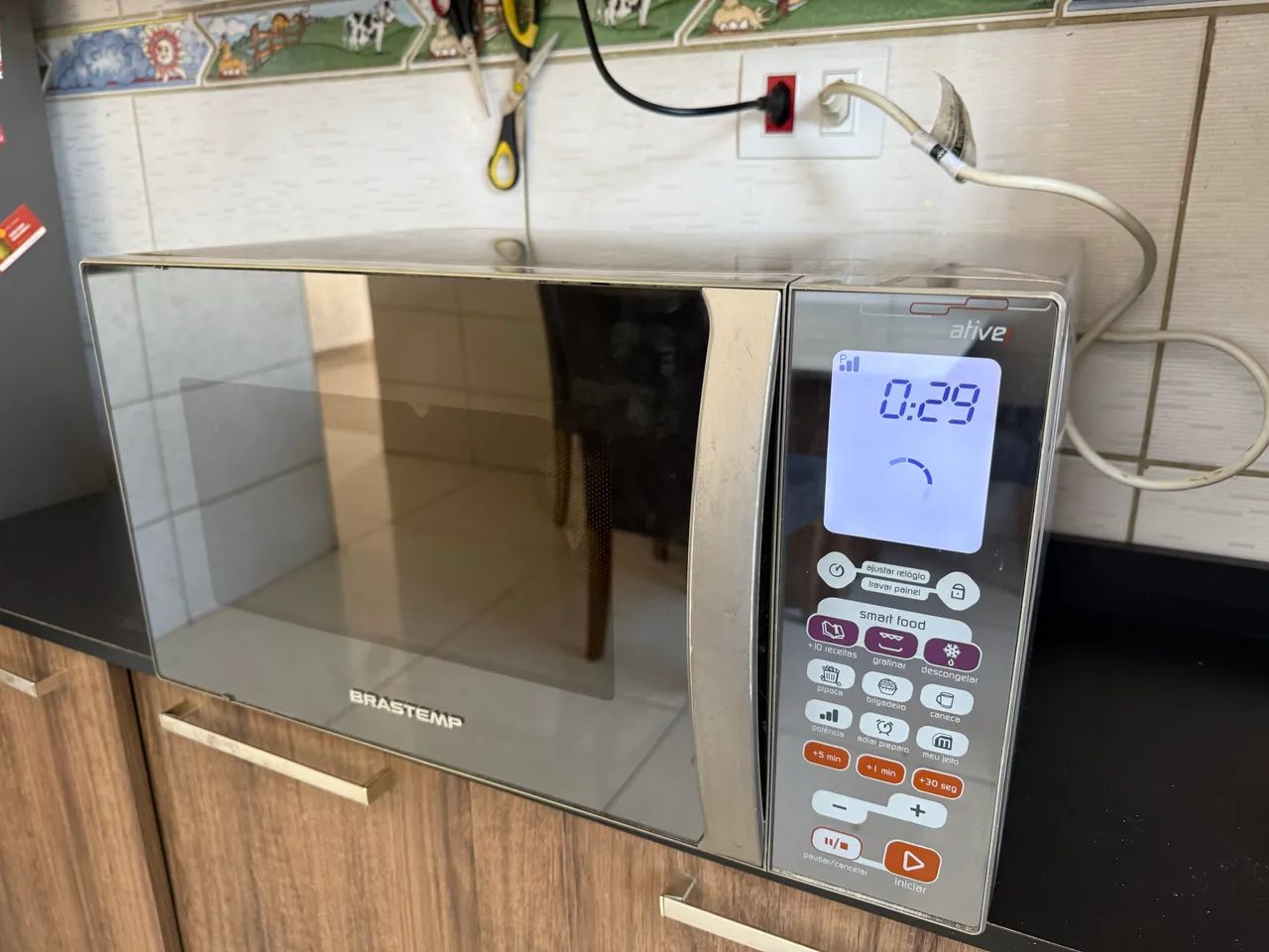 Microondas Brastemp 38 l - Foto 3