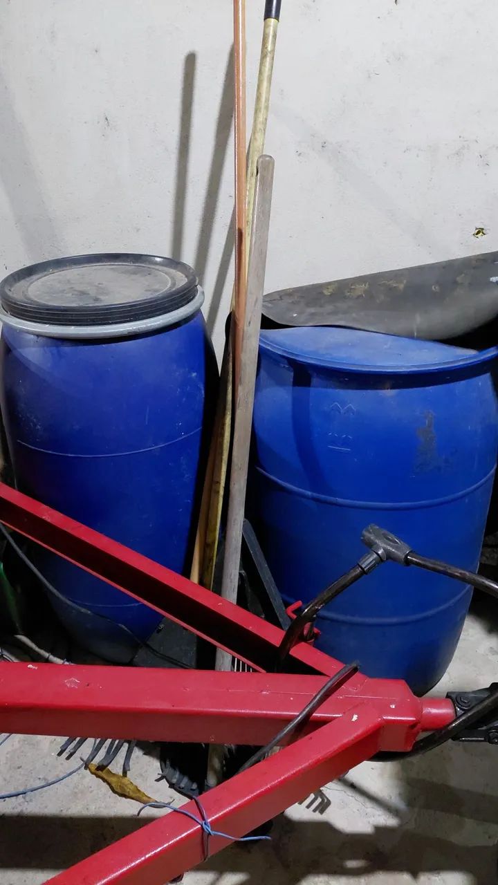 VENDO GALÃO DE 200 LITROS. - Foto 3