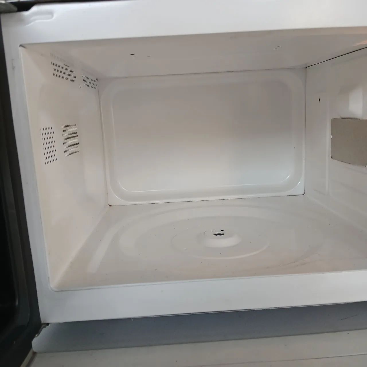 Microondas seminovo 25L  - Foto 3