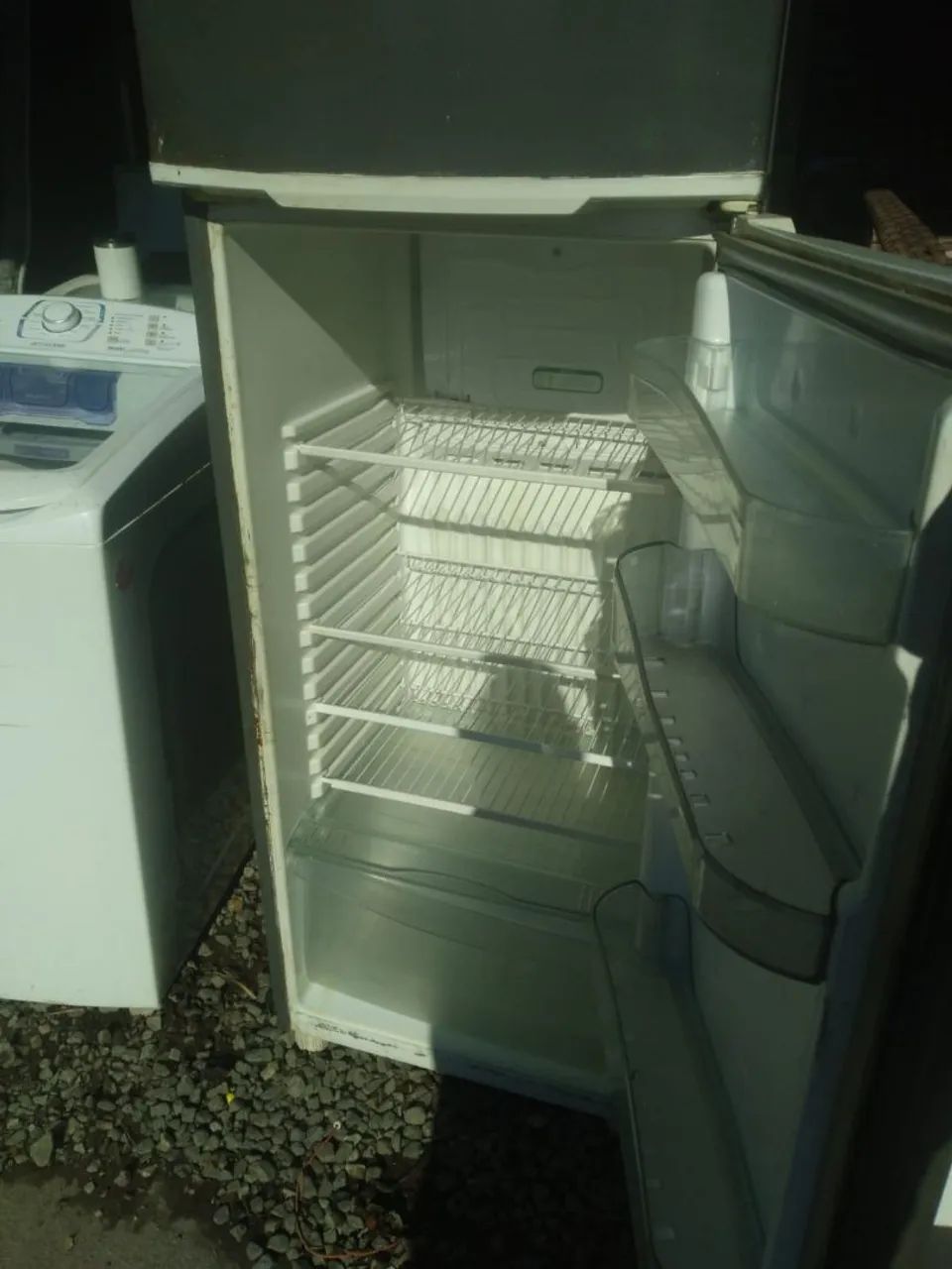 Geladeira consul 330litros usada funciona perfeitamente  - Foto 4