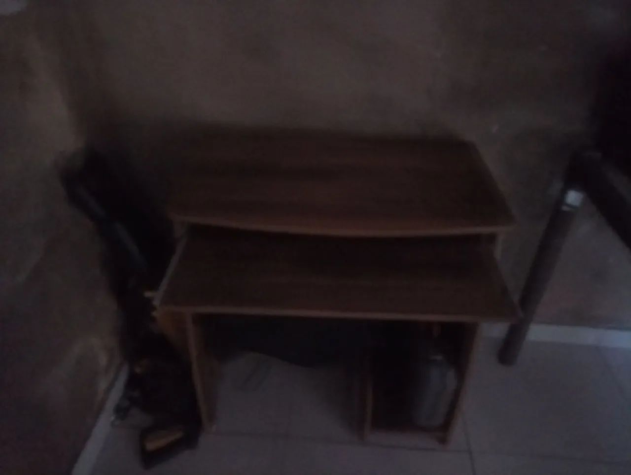 Mesa de computador - Foto 2