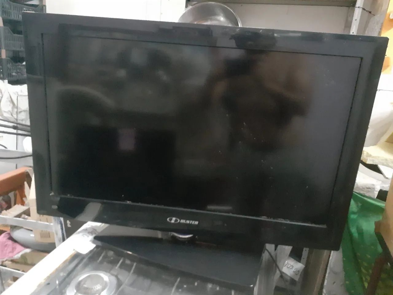 Tv 32 ibuster defeito! aceito proposta  - Foto 5