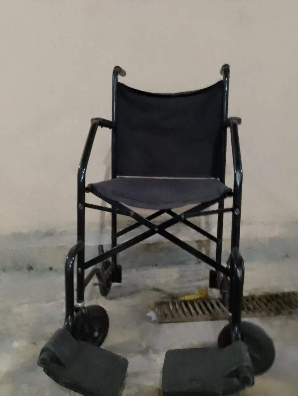 Vendo cadeira de rodas 