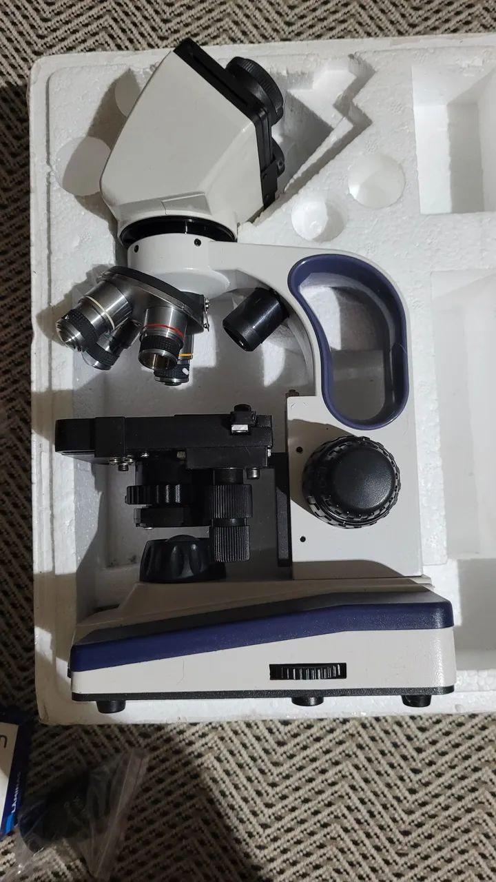 Microscópio usado  - Foto 2