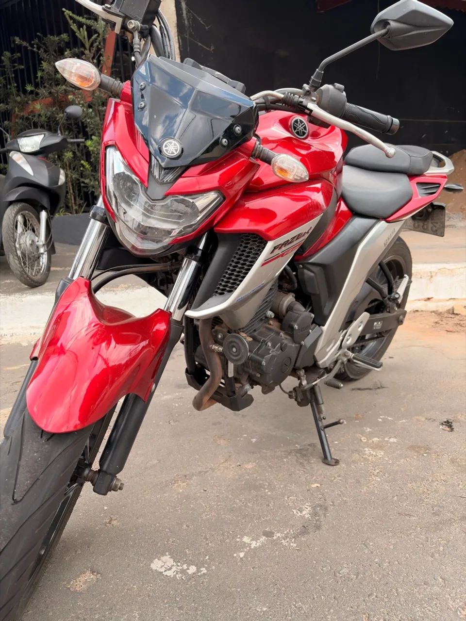 FZ25 2021