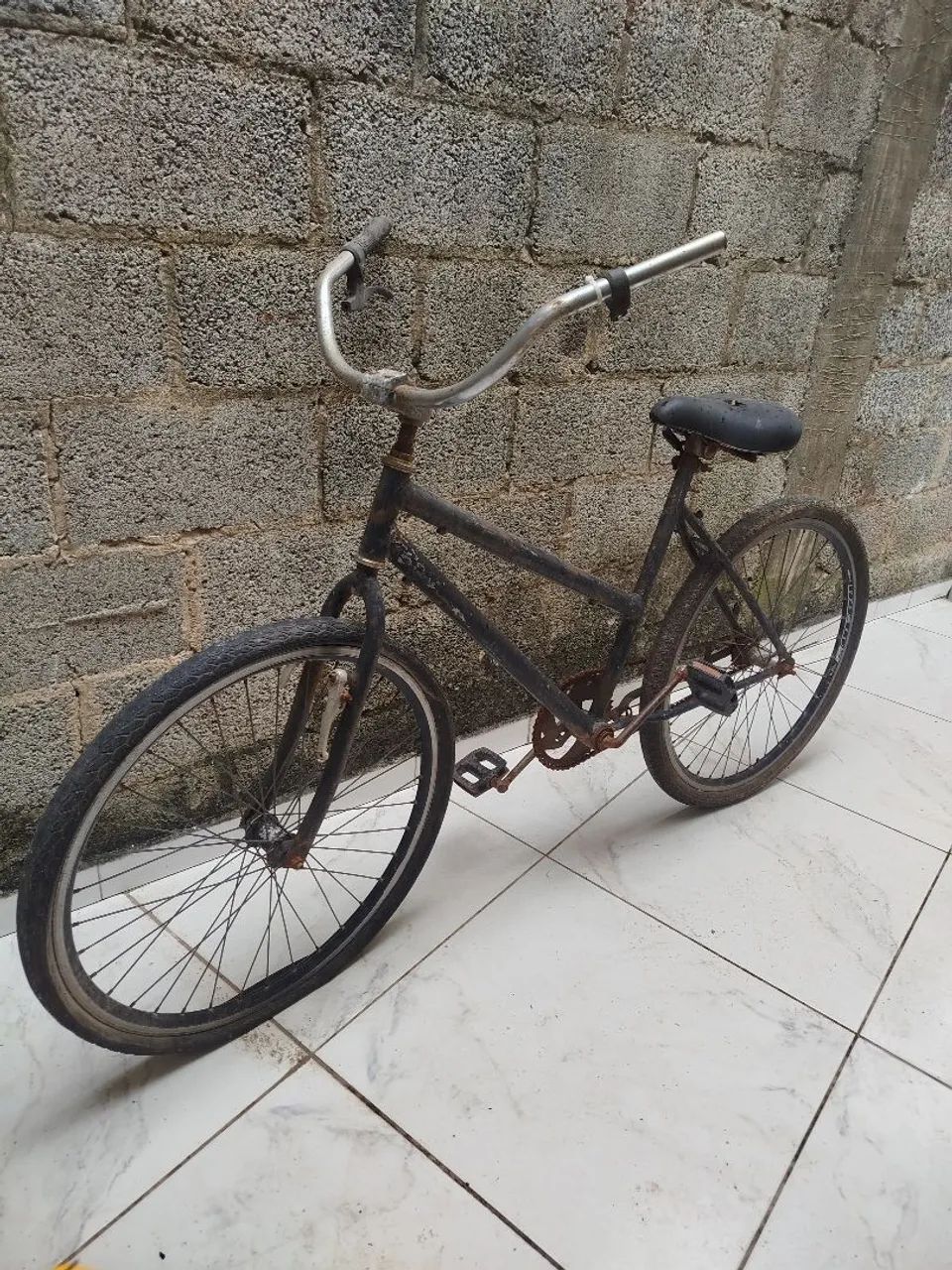 Bicicleta desocupar espaço 