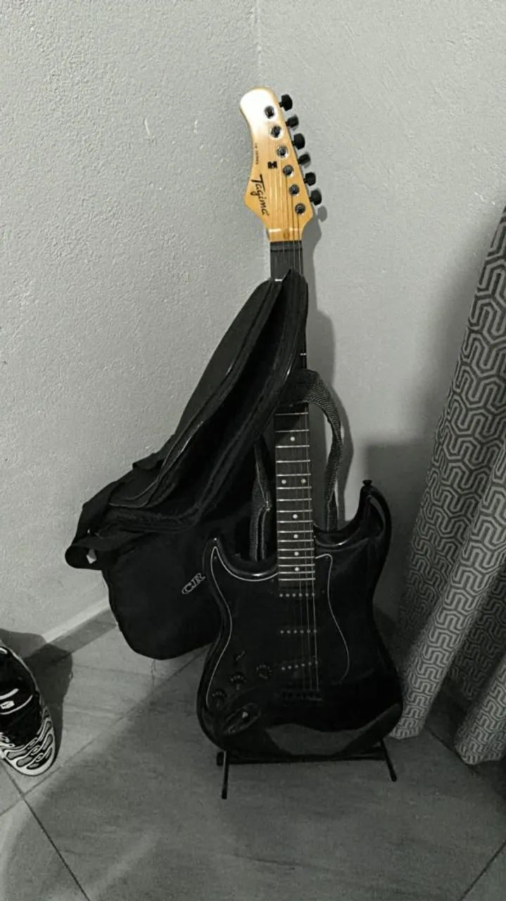 Guitarra preta - Foto 3
