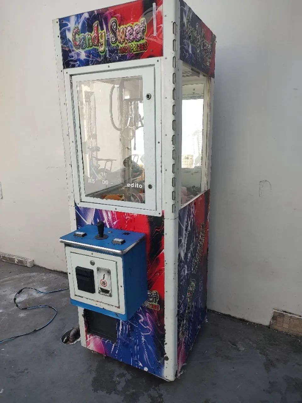 Máquina Grua. Pega Urso.Vending Machine, Funcionando. 