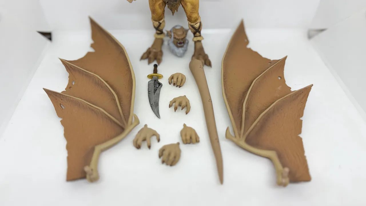 Boneco Disney's Gargoyles Ultimate Hudson - Neca - Foto 3
