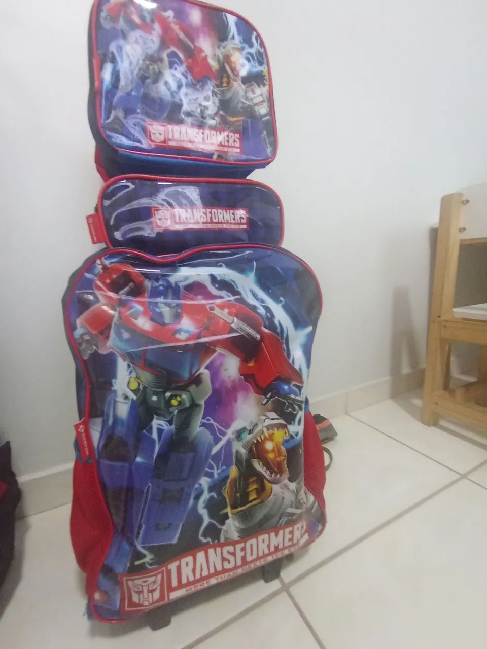 Kit de Mochilas completo em bom estado Jurassic e transformes - Foto 4