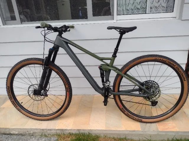 Bicicleta CUBE 