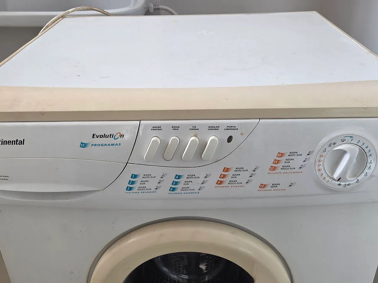 Vendo maquina de lavar Continental Evolution funcionando. 