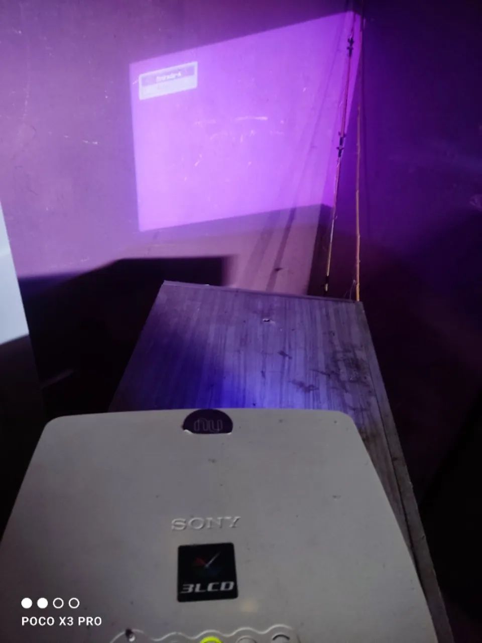 Sony Projector. See description below?402625042046013443