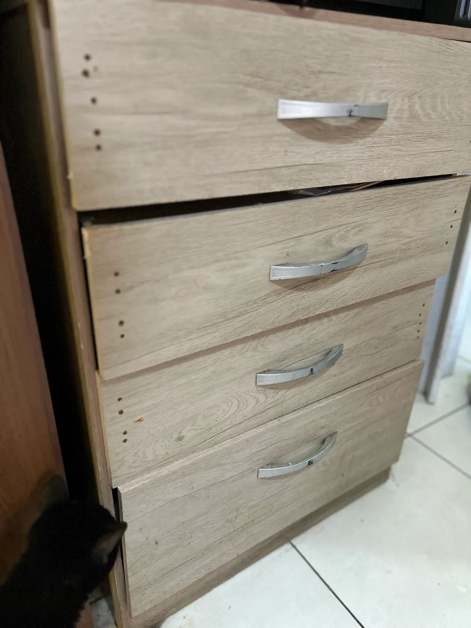 Cômoda 4 Gavetas