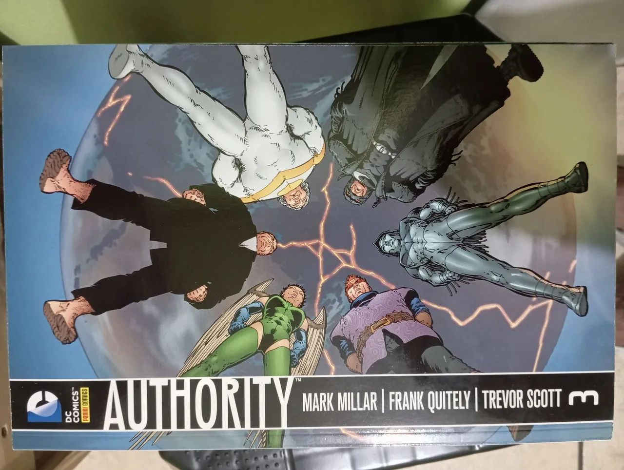 HQ The Authority  - Foto 3