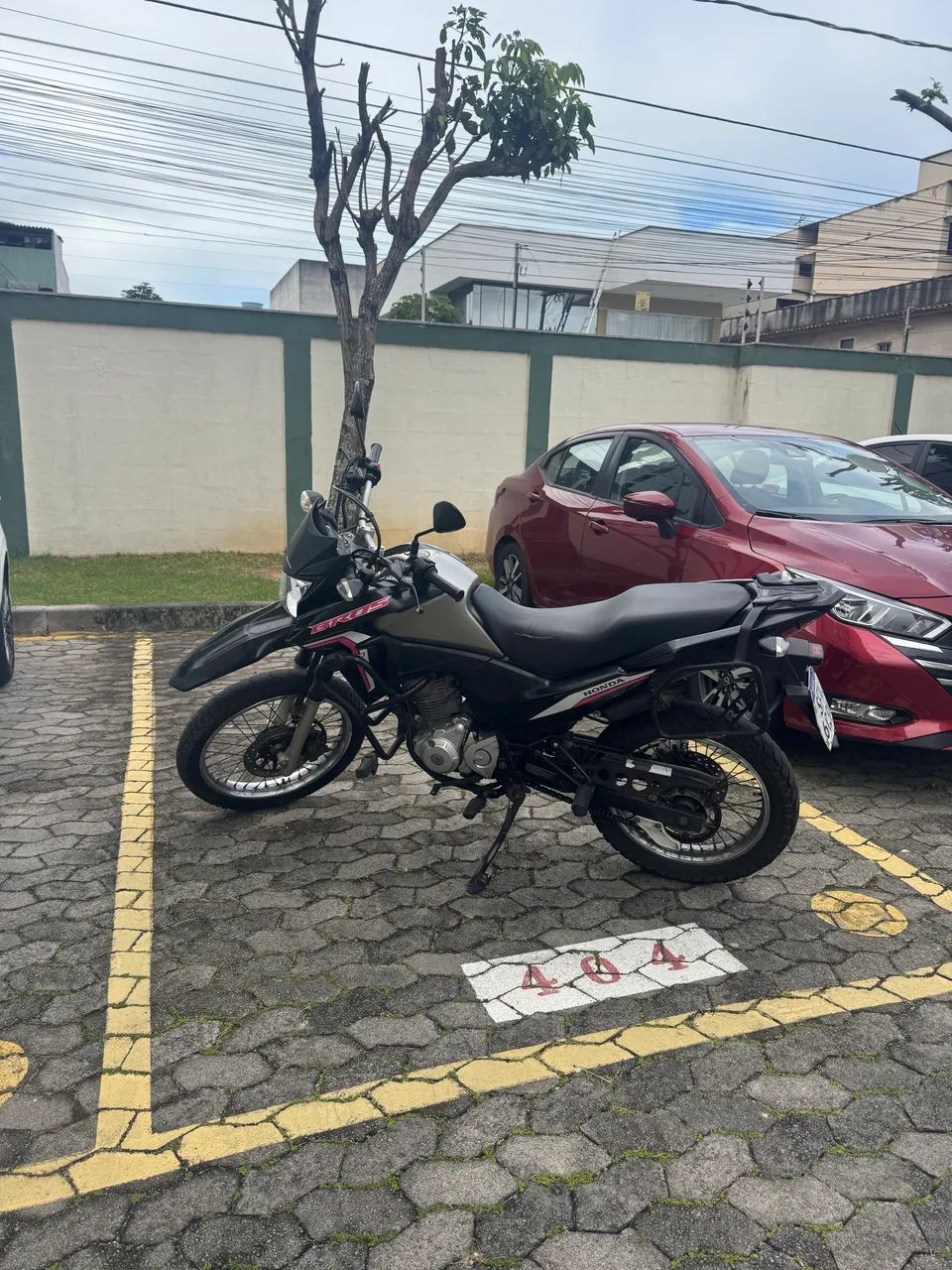 Vendendo moto semi nova 