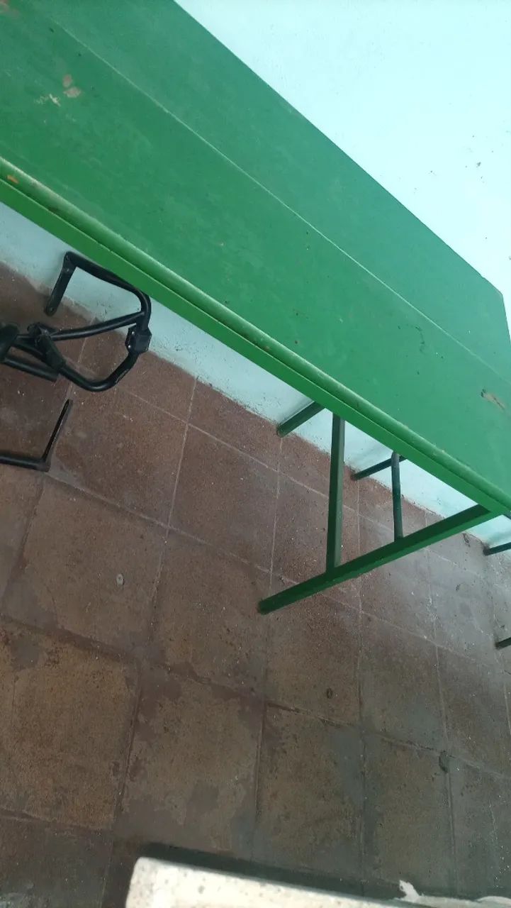 MESA DE MADEIRA MACIÇA 