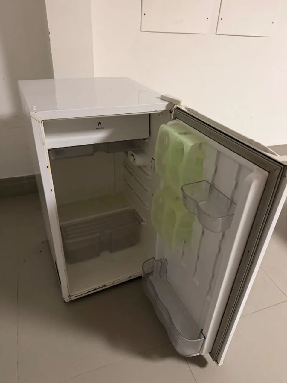Frigobar Consul 24v - Ideal para Motorhome e Caminhão (Compacto e Eficiente) - Foto 4