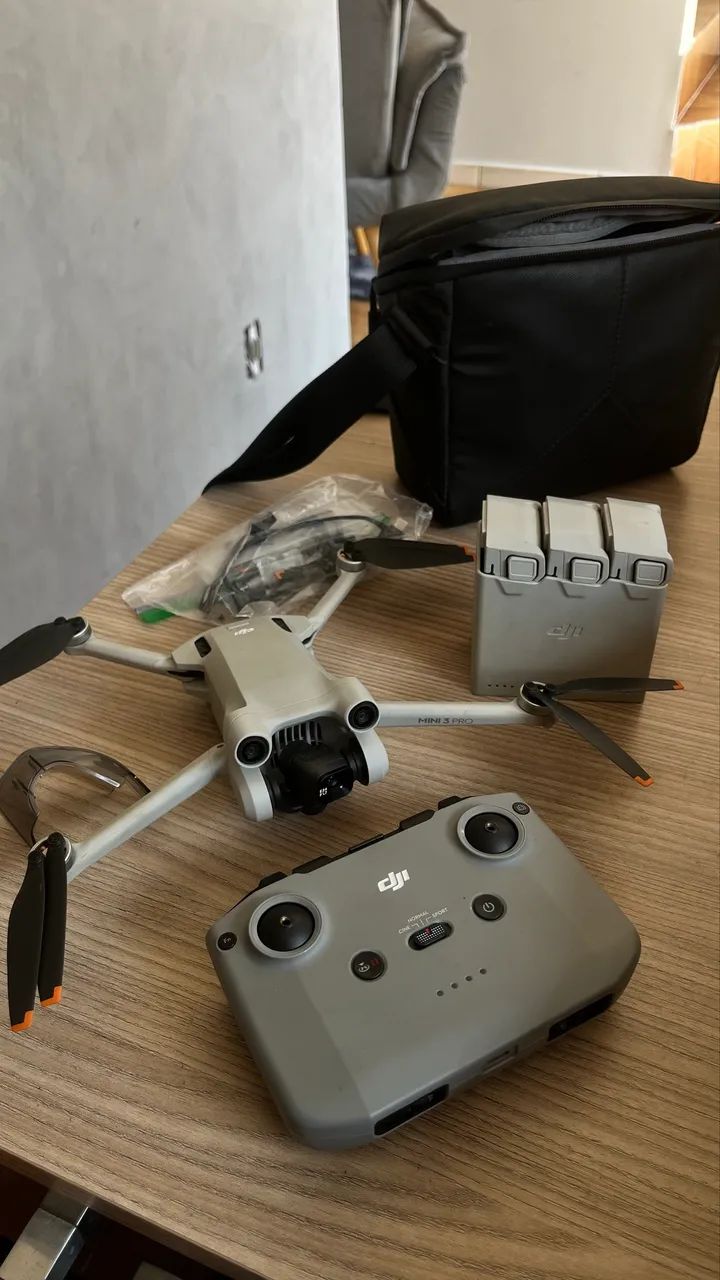 Drone DJI Mini 3 Pro - Combo Fly More