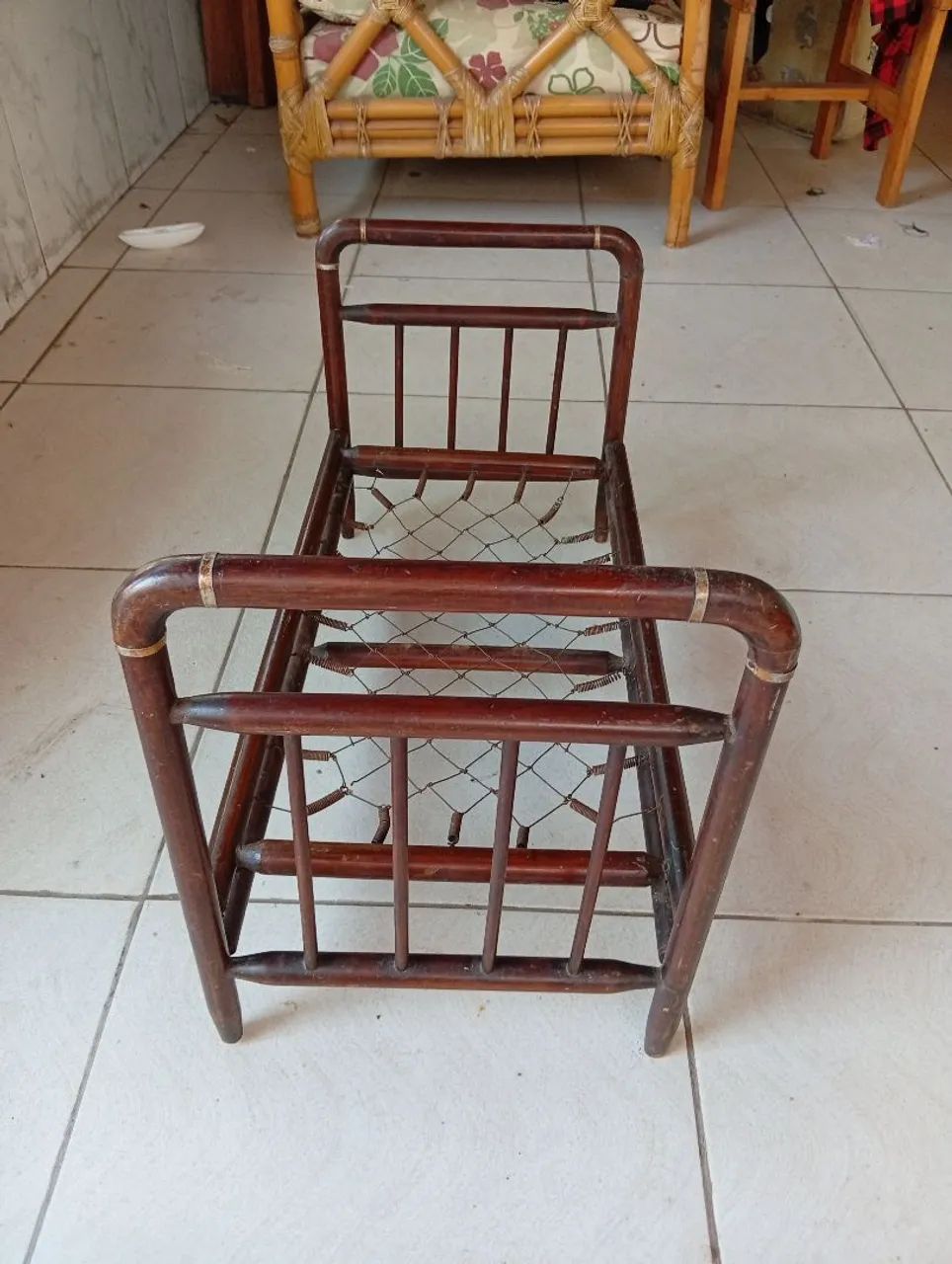 Cama de boneca patente raríssima 