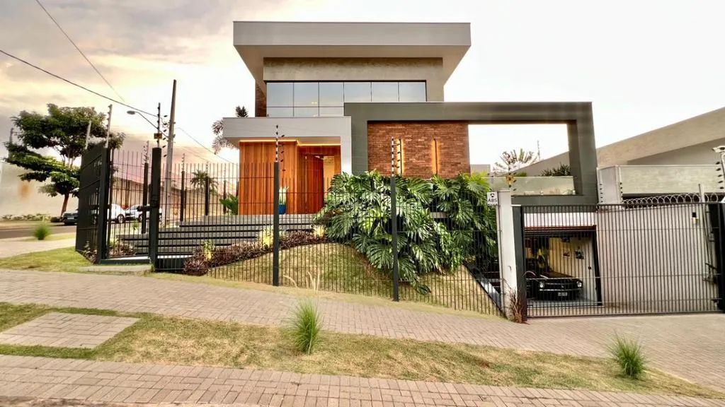 Sobrado à venda em Maringá, Jardim Guaporé, com 4 quartos, com 356.13 m² - Foto 3