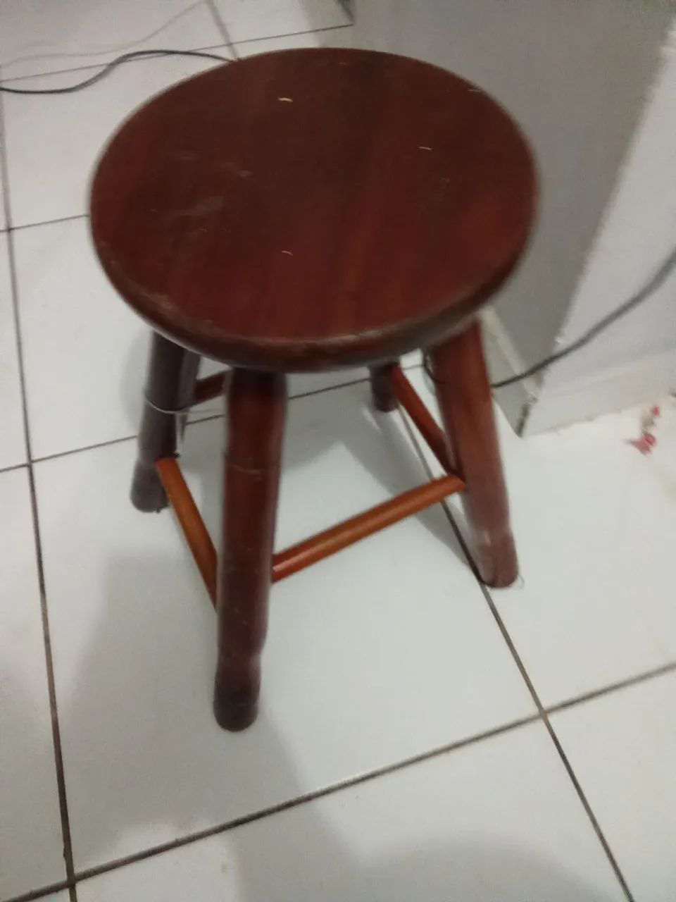 Banquinho de madeira  - Foto 3