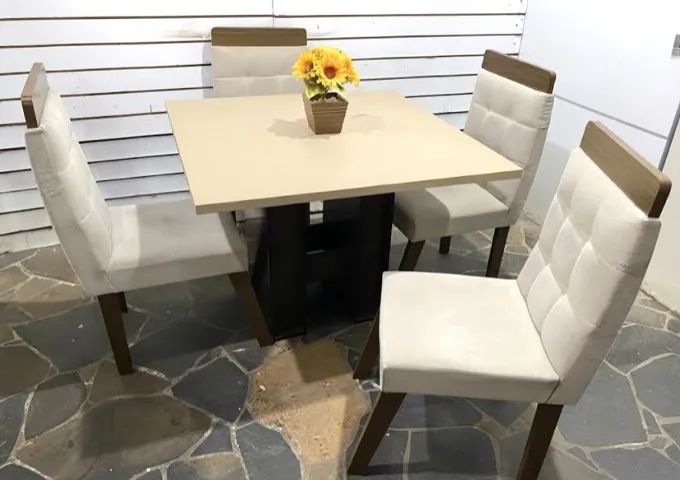 Mesa tampo Mdf 1x1m bege com 4 cadeiras suede bege - Foto 5