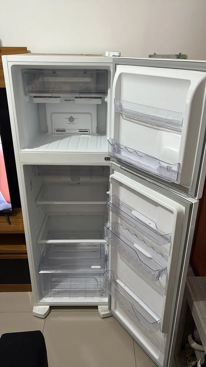 Geladeira Electrolux DFN41  - Foto 4