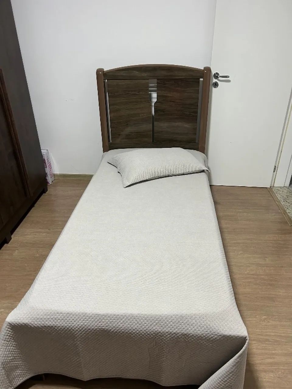 Cama de solteiro + colchão 