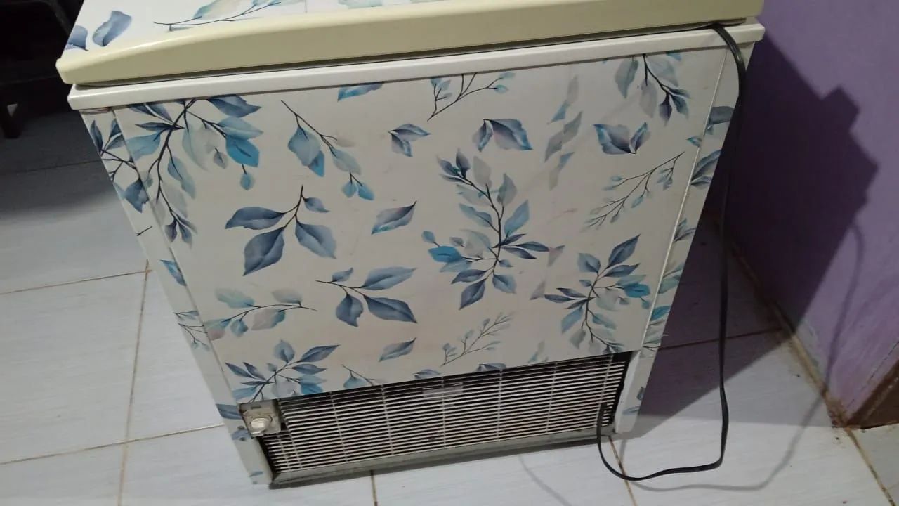 Vendo um Freezer Branco  - Foto 2