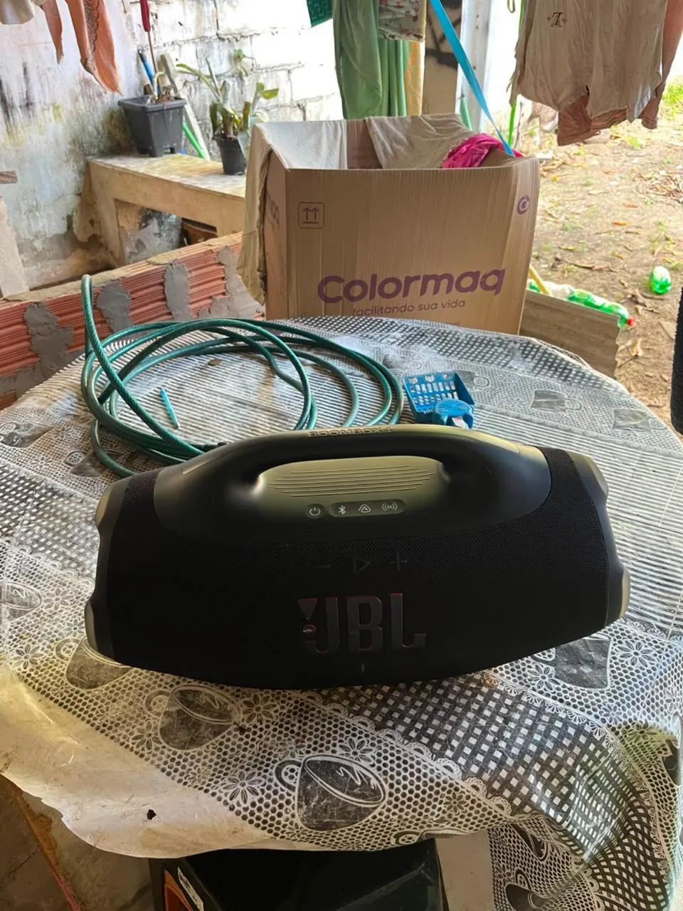 Jbl bombox 4