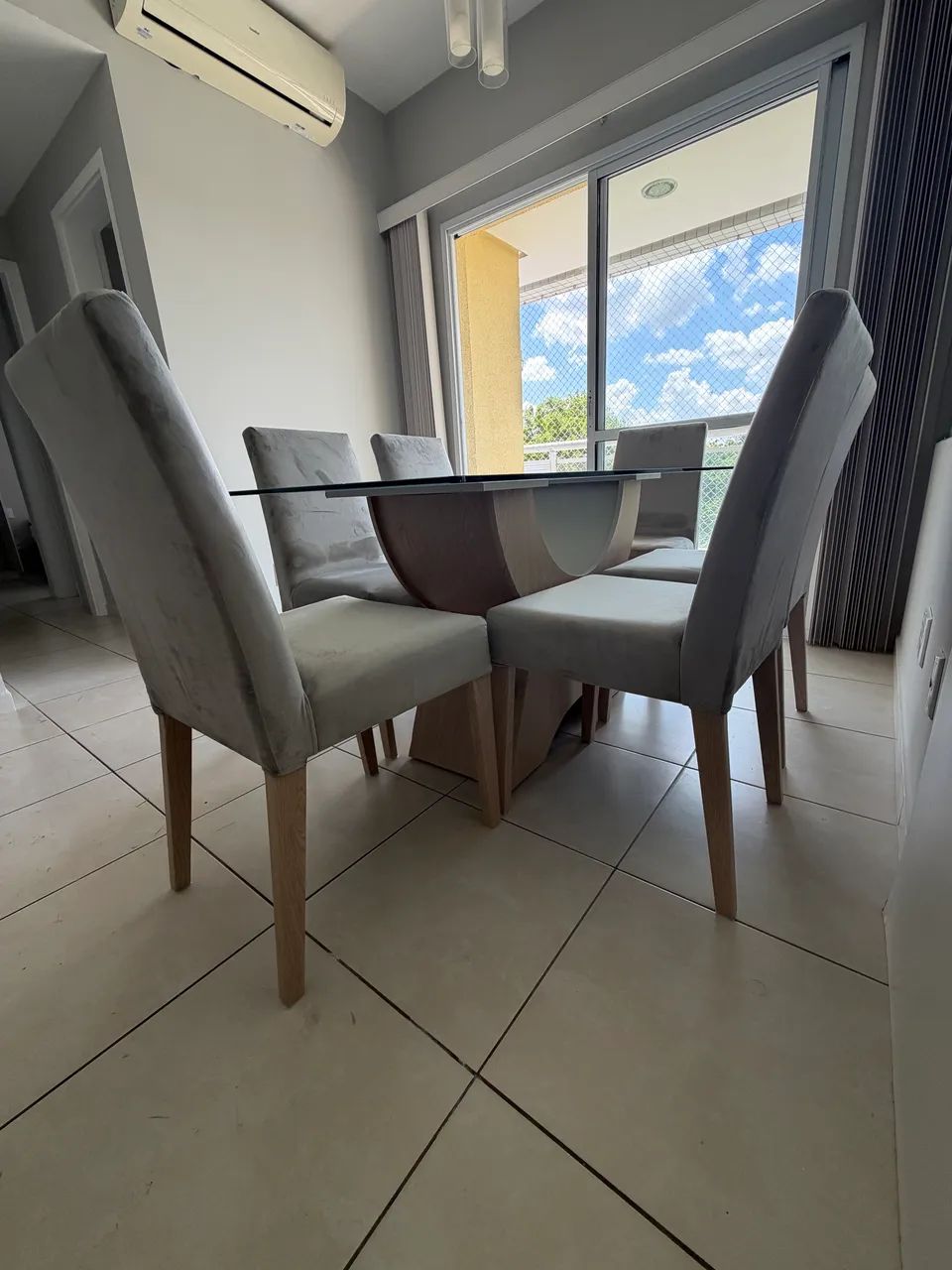 Mesa tampo de vidro com 6 cadeiras  - Foto 3