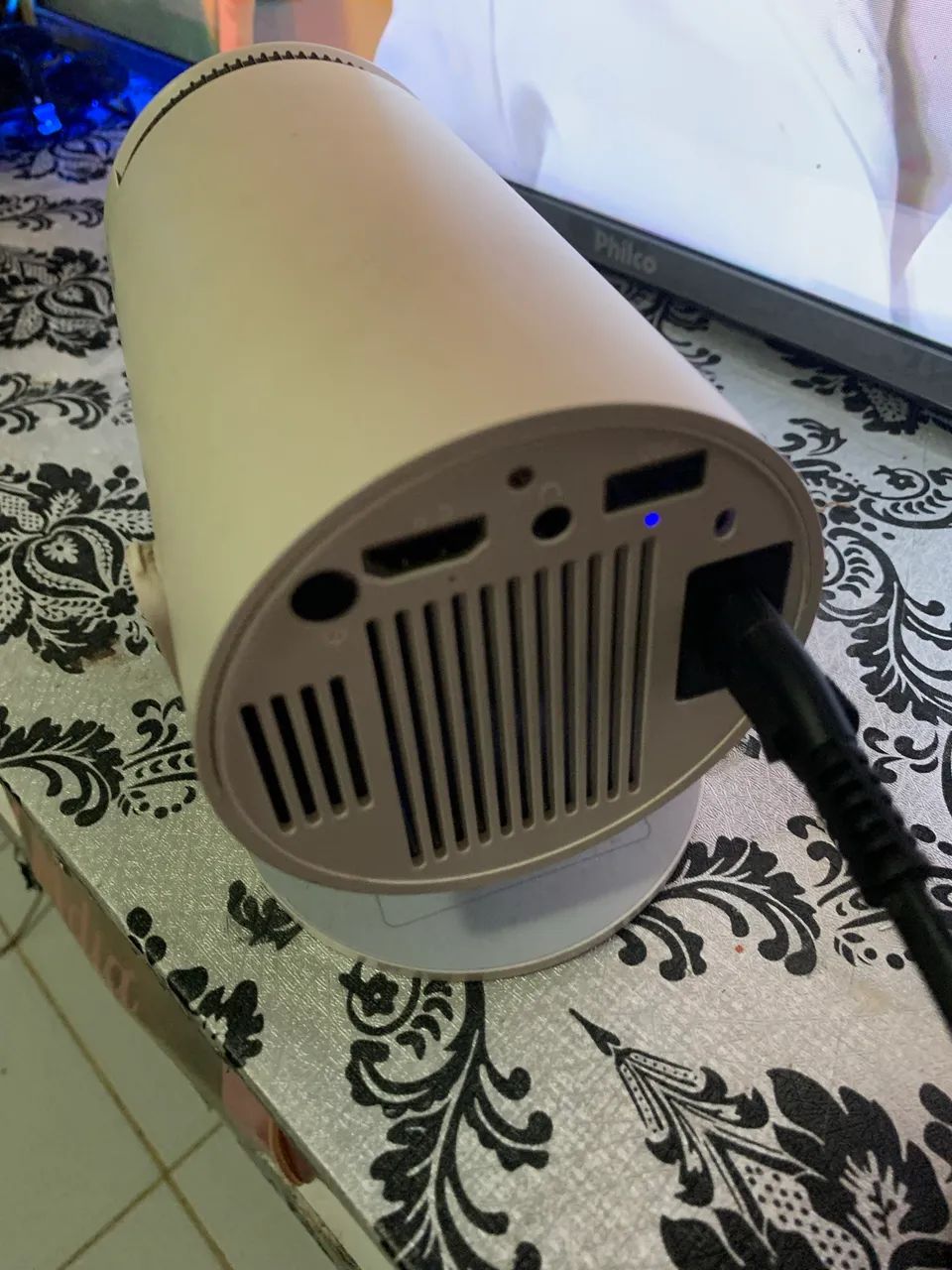 Mini Projetor Portatil 5g Wifi 6 Bluetooth 5.0 - Foto 2