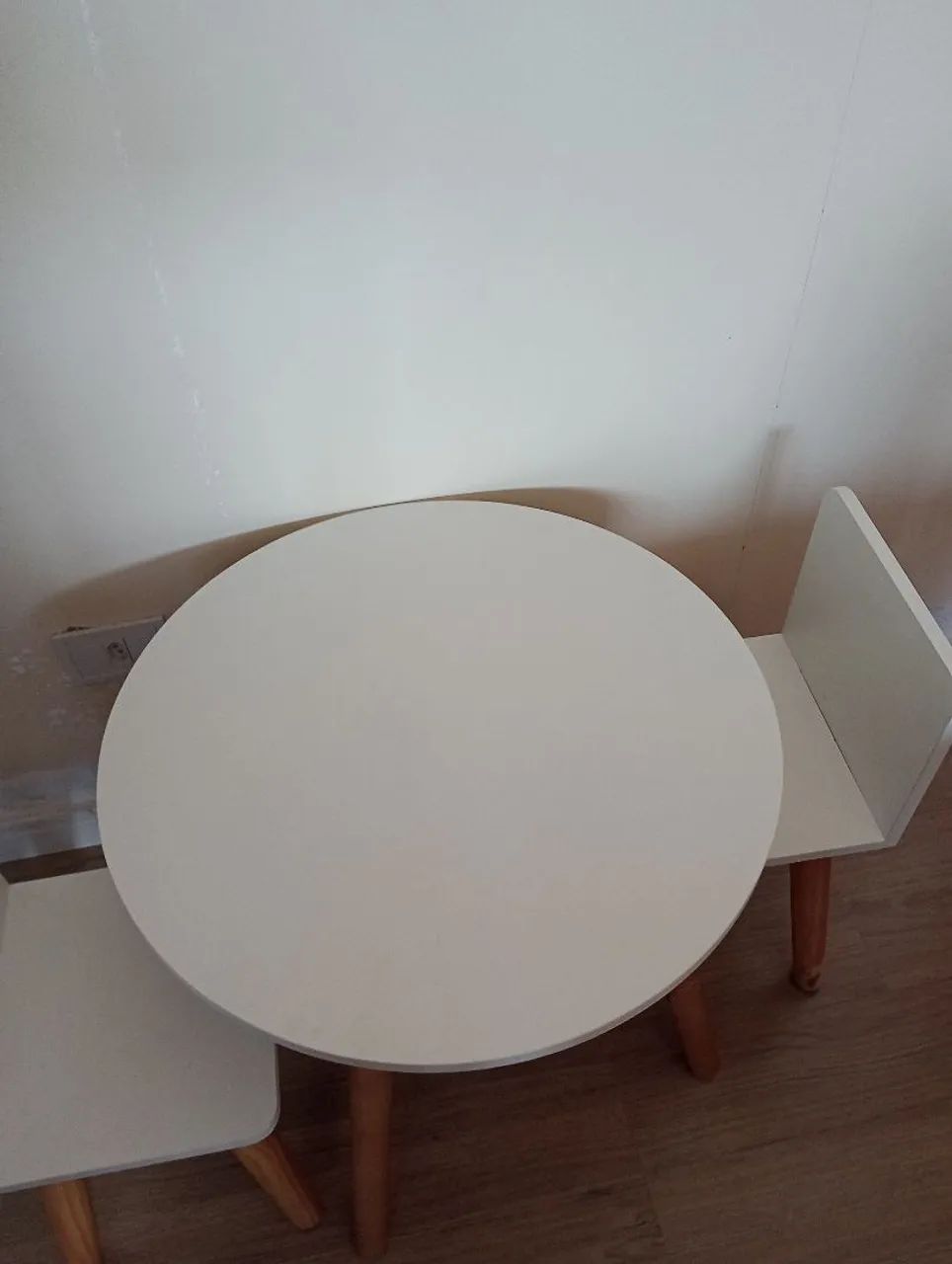 Mesa infantil com 2 cadeiras  - Foto 3