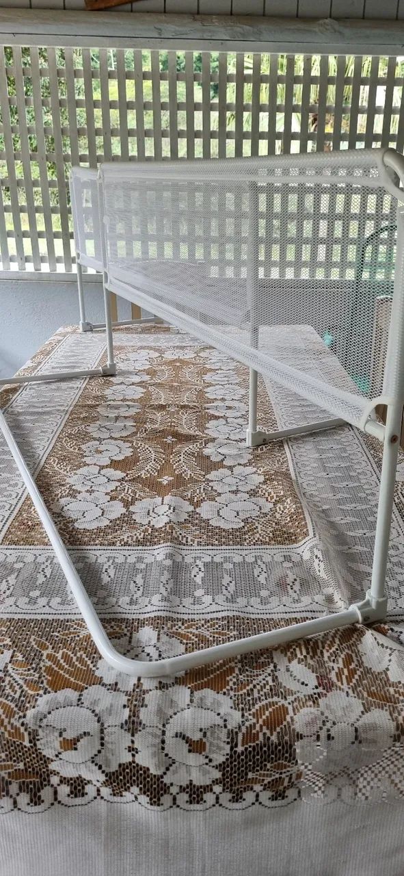 Tela protetora para cama, 100,00 as duas  - Foto 2