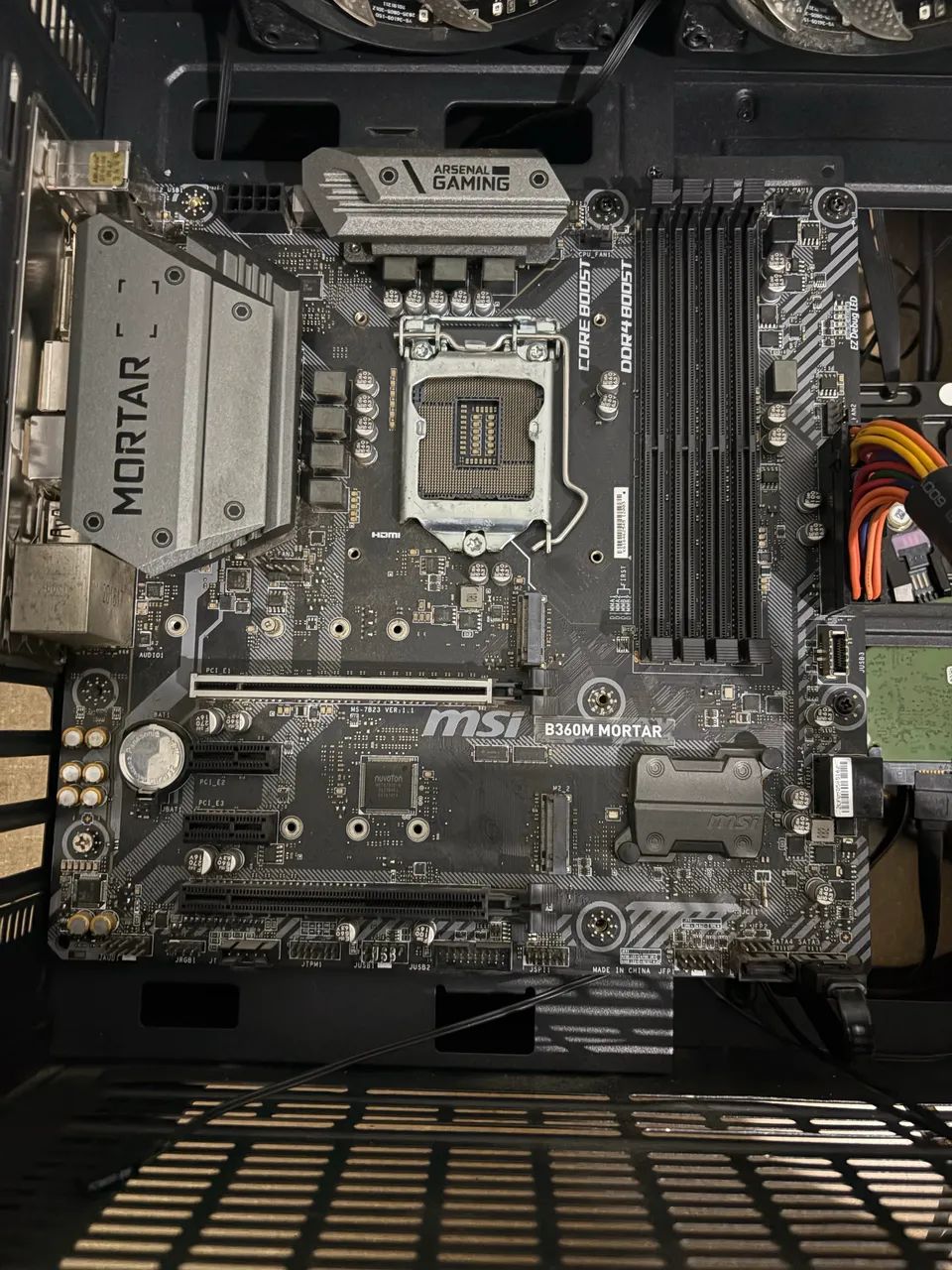 Kit I7 8700k 3,6Ghz + placa mãe + Whater Cooler Rise Led  - Foto 2