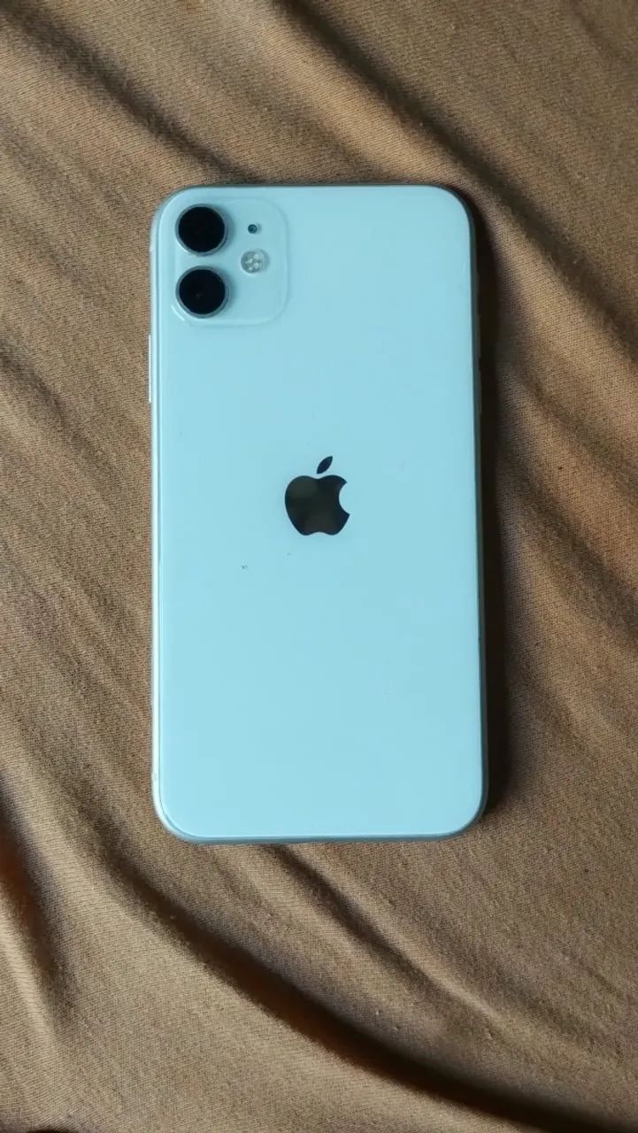 Vendo um iPhone 11
