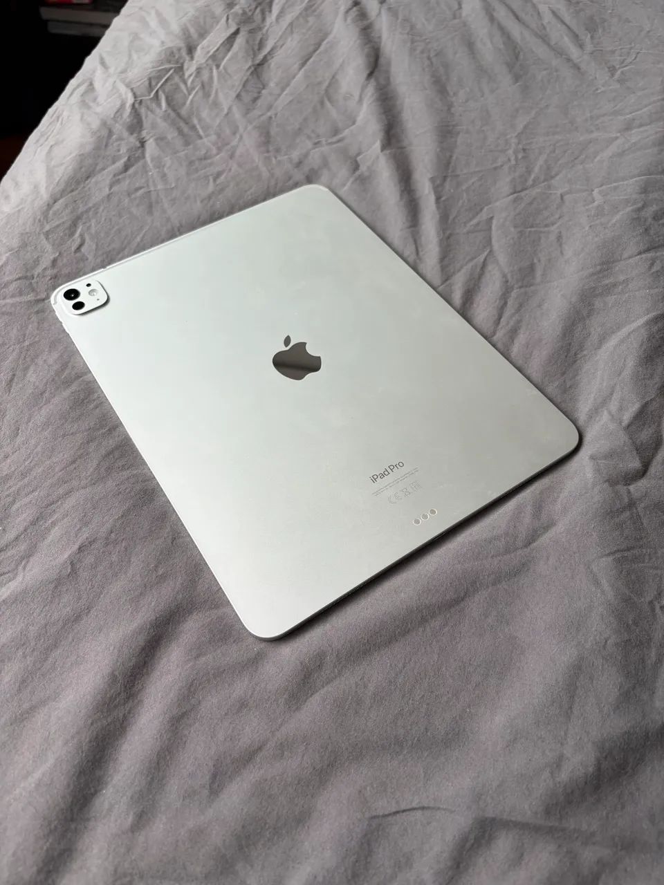 iPad Pro m4 13 polegadas 512gb + Apple Pencil Pro + Fólio original + Suporte KUXIU x33
