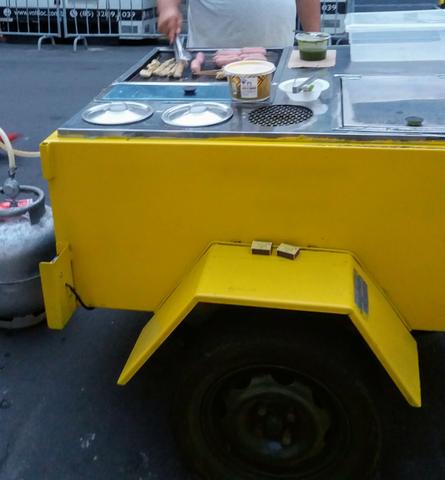 Carrinho reboque de lanches (Aceito Cartão)