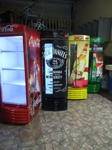Geladeiras expositoras e cervejeiras