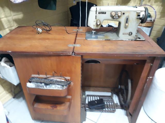 Maquina de costura com motor - Foto 4