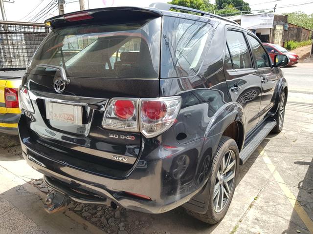 Toyota Hilux SW4 3.0 SRV 2015 7 Lugares - Foto 3