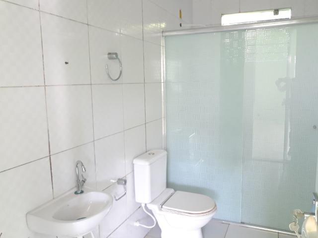 Linda Casa de 160m2, 3 quartos em terreno amplo no Bairro Zerão - Foto 9