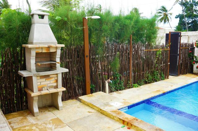 Belíssima casa em Águas Belas com piscina - Foto 12