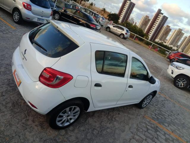 Sandero 2015 1.0 completo! 29.990 av ou ent 10.990 + parcelas 688