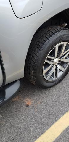 Toyota Hilux SRX 2.8 4x4 - Foto 4
