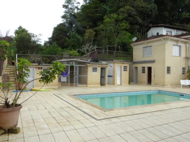 Casa com terreno de 1.752m² no Valparaíso