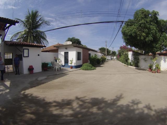 Excelente casa com 3 quartos sendo 1 suite com piscina e area gourmet bairro areal - Foto 3